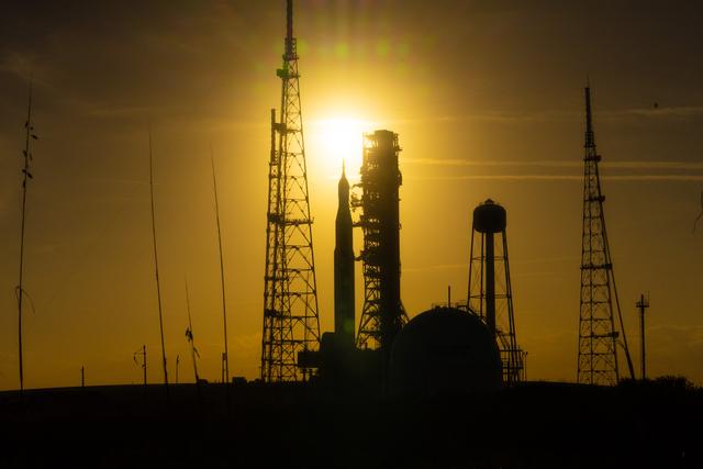 NASA image: SLS_KSC_Artemis II Rollout sunset 1172026_36